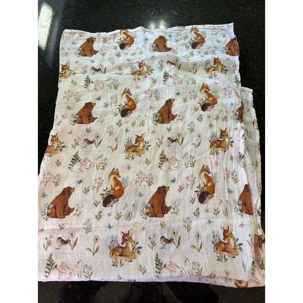 Ivy & Ever Organic Cotton Muslin Swaddle Australian Baby Animals Floral Blanket